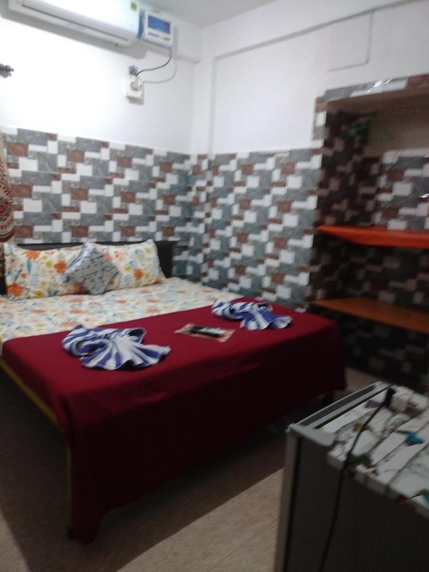 Baga F Leisure Stay Guest House الغرفة الصورة
